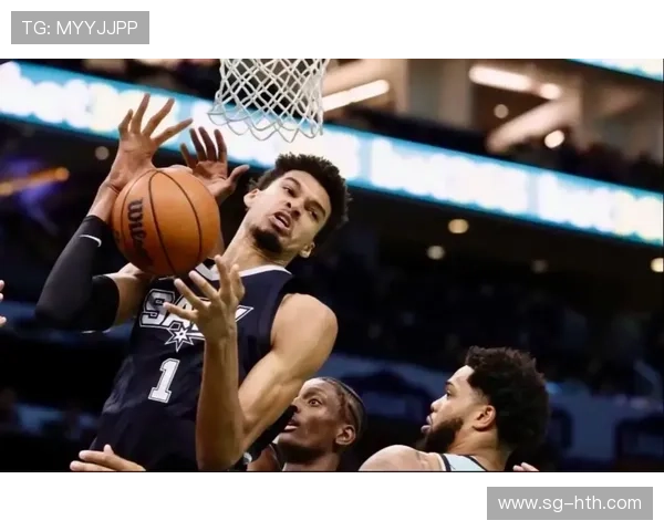 福克斯压哨绝杀力挽狂澜 国王105比104险胜爵士惊险取胜 福克斯压哨绝杀力挽狂澜 国王105比104险胜爵士惊险取胜